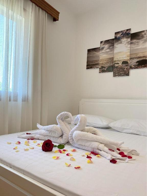 Arlind'S Apartaments Vlorë Exteriör bild