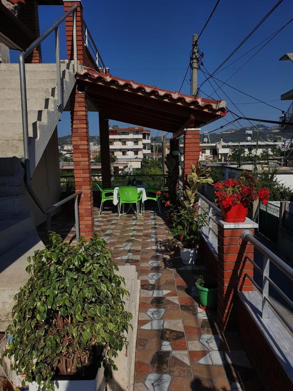 Arlind'S Apartaments Vlorë Exteriör bild