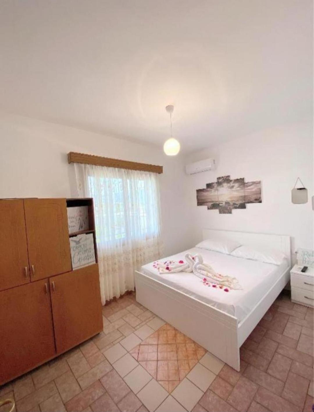 Arlind'S Apartaments Vlorë Exteriör bild