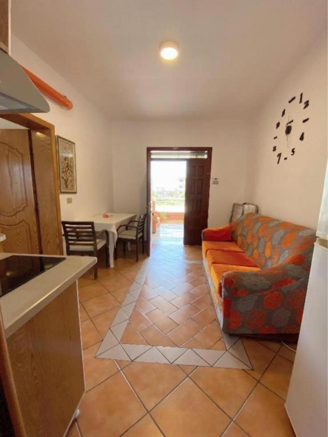Arlind'S Apartaments Vlorë Exteriör bild
